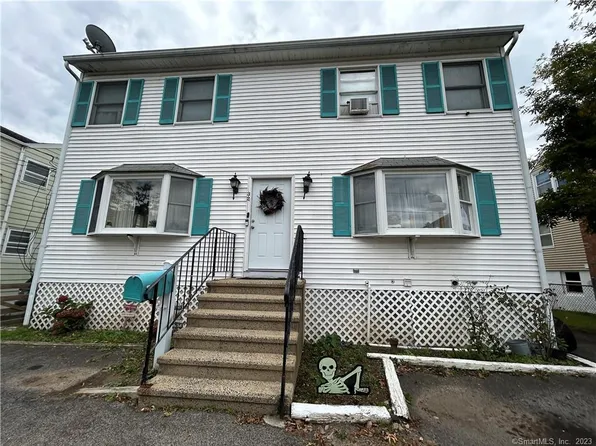 32 Cos Cob Avenue, Greenwich, CT 06807