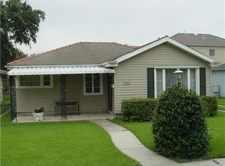 2446 Calhoun St, Metairie, LA 70001