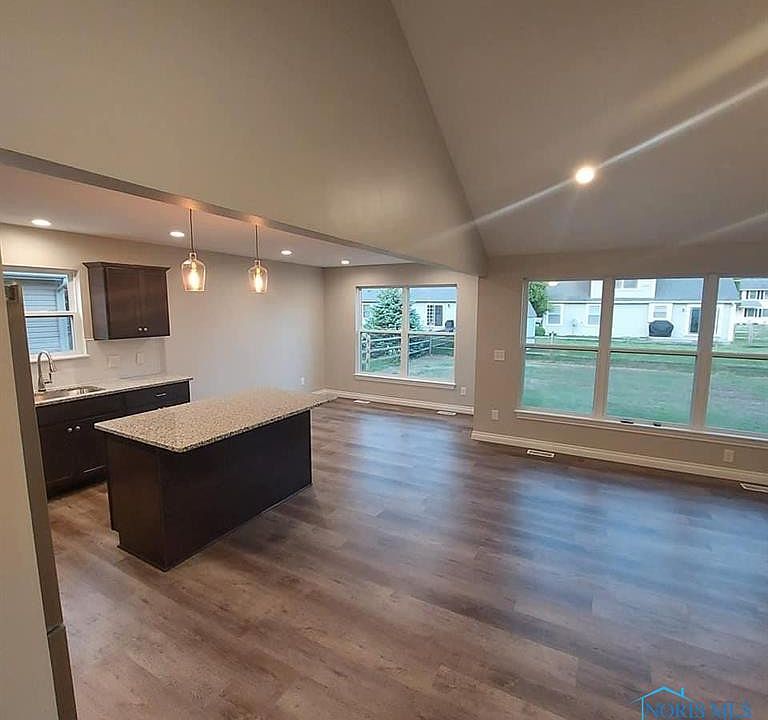 2nd image of 115 Ashberry Way