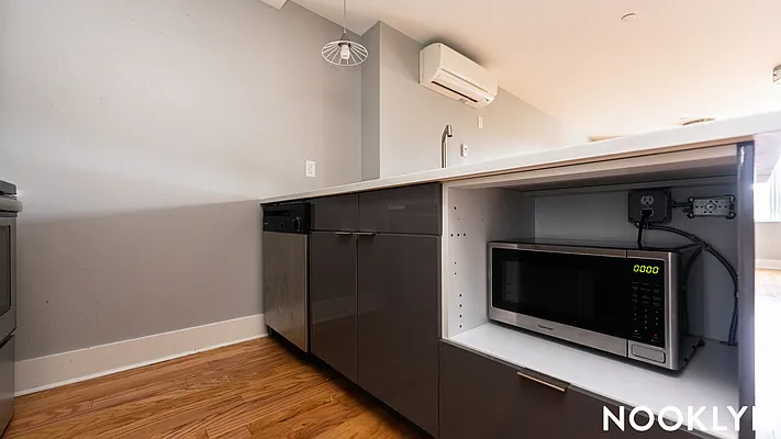 Rented by Nooklyn NYC LLC | media 7