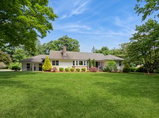 24 Pequot Dr, Norwalk, CT 06855