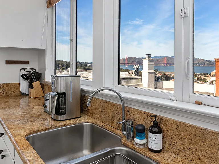 2621 Divisadero St #2 — Photo 21