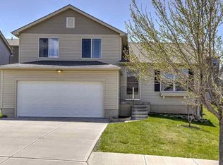 19611 Gail Ave, Omaha, NE 68135