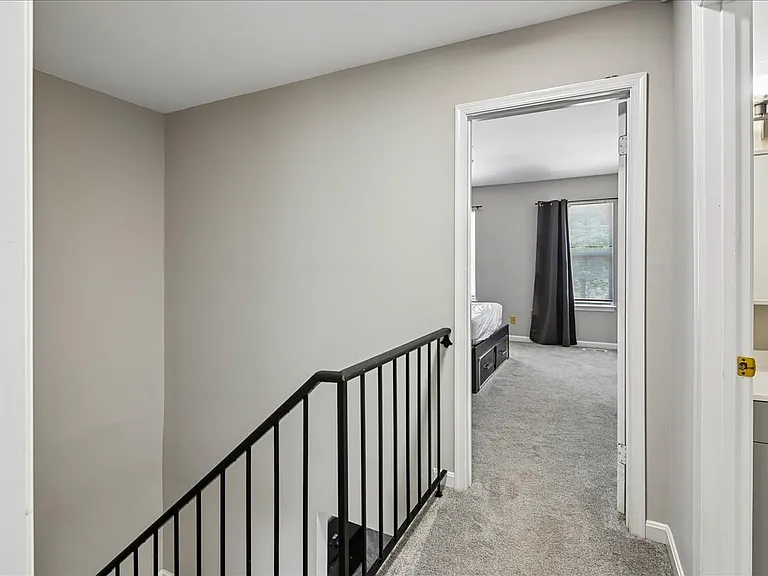 530 Mount Lubentia Ct E — Photo 13