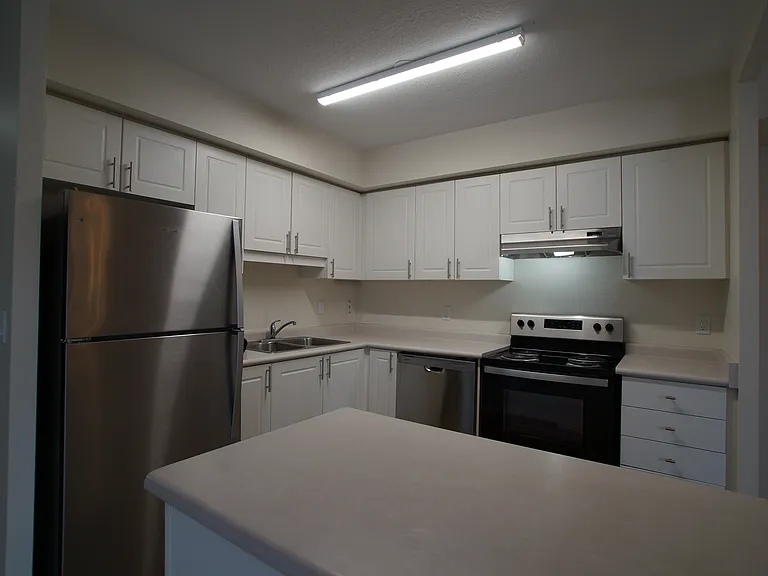 237 Auburn Dr — Photo 16