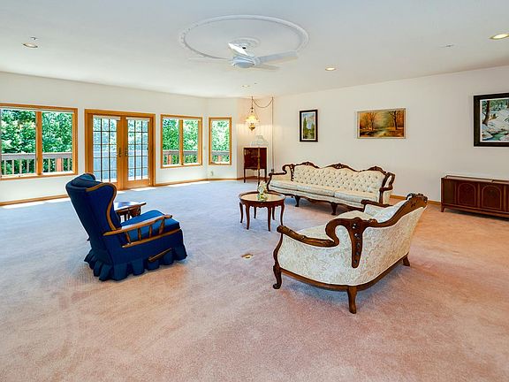 5th image of 515 Sunlit Ln