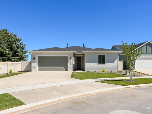 9124 W Moon River Dr, Star, ID 83669