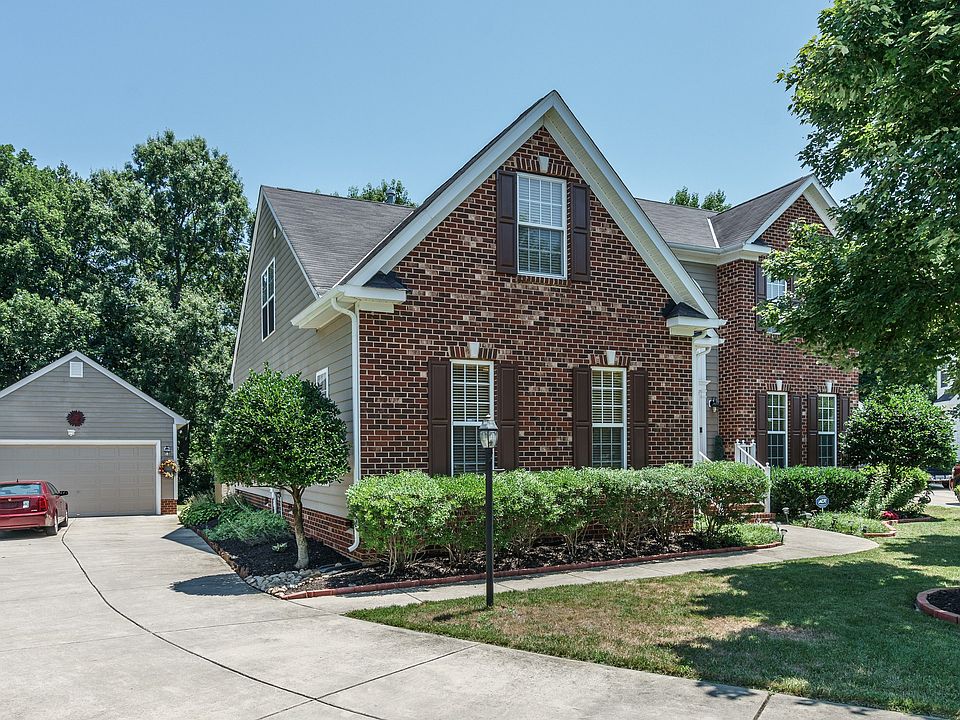 1st image of 1580 Village Field Dr