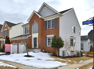 42643 Harris St, Chantilly, VA 20152
