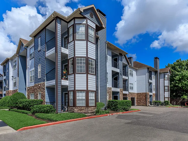 Residence at Westchase — Photo 10