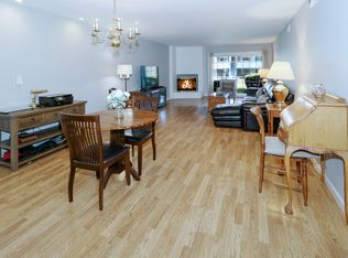 1406 Melville Ave UNIT 1406, Fairfield, CT 06825