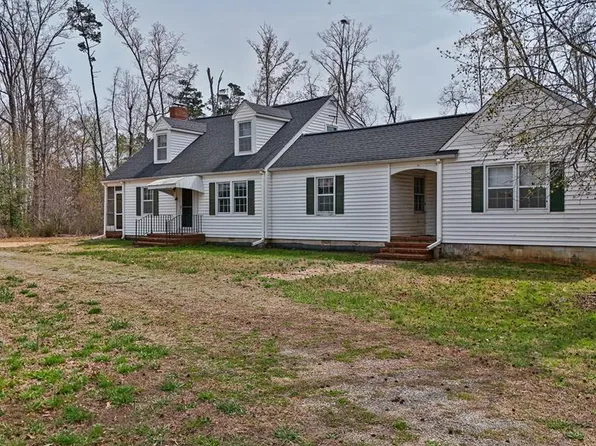 1324 Noblin Farm Rd, Clarksville, VA 23927