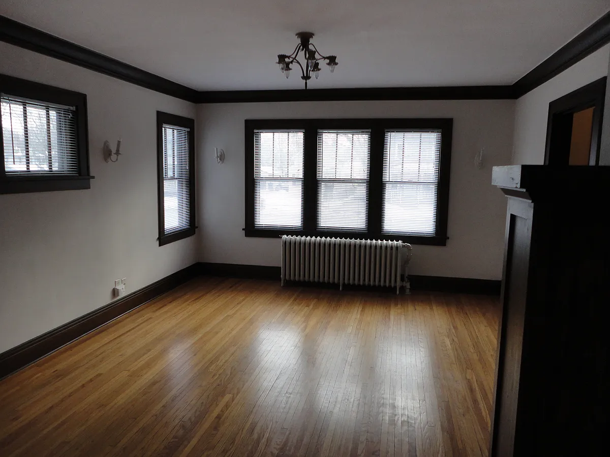 Building Photo - 1297 Selby Ave