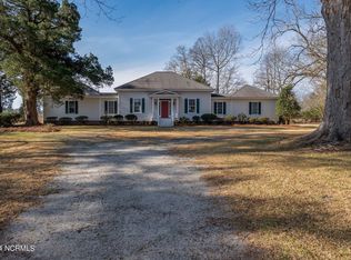 1015 Washington Post Rd, New Bern, NC 28562