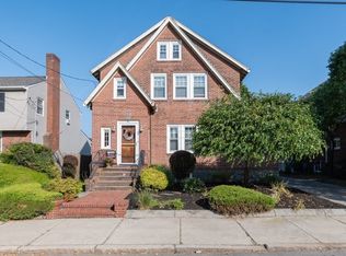 33 Murdock St, Brighton, MA 02135