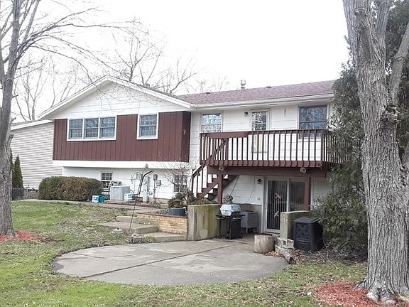 2nd image of 713 Kemah Ln