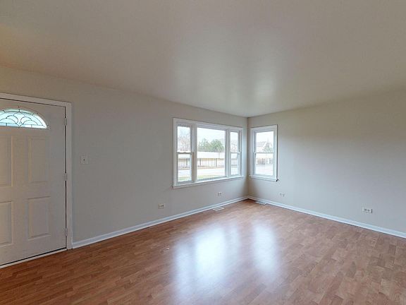 5th image of 9229 W 183rd St