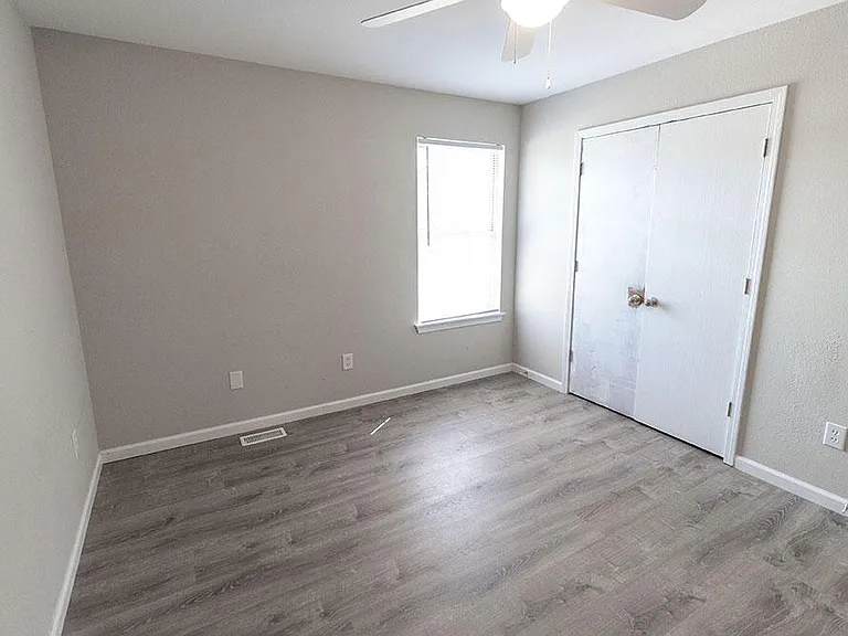5309 Currituck Ln — Photo 32