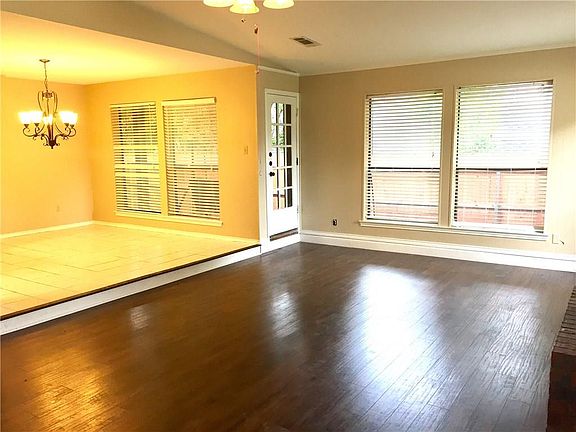 4th image of 517 Shoreview Dr
