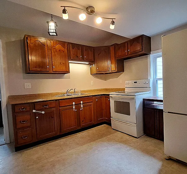 2 bed, 1000 sqft, $2,000 — Photo 1