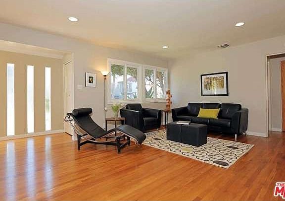 4th image of 3031 Midvale Ave