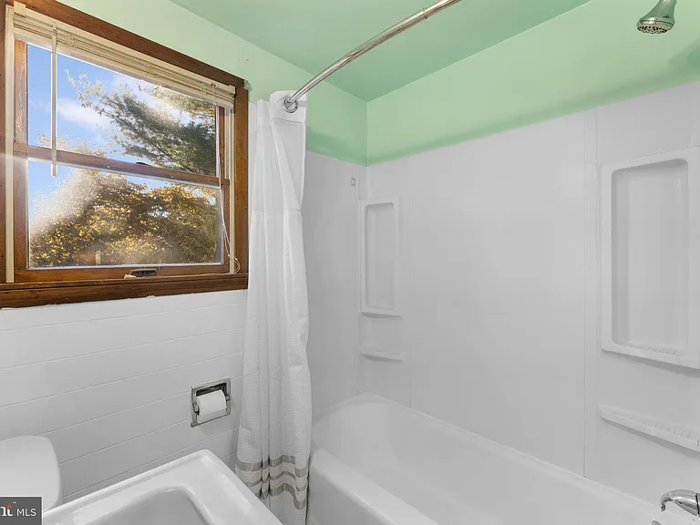 225 Pershing Ave #A — Photo 19