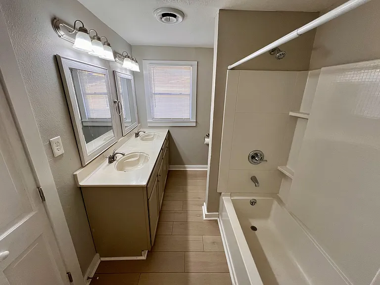 5638 Curzon Ave — Photo 13