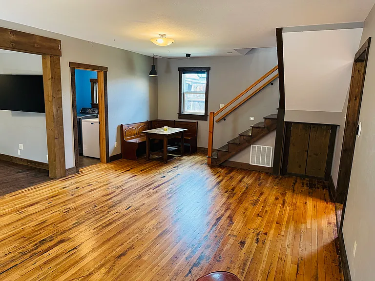 610 Poplar St — Photo 5