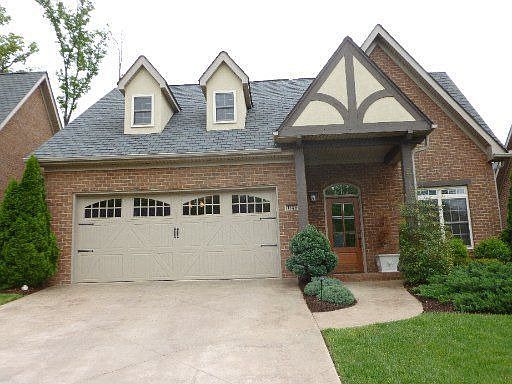 1st image of 10464 Wellington Chase Ln