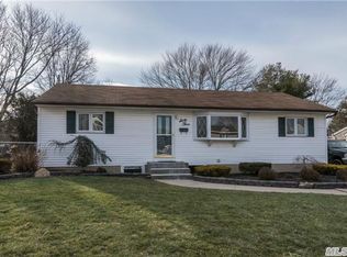 63 Hunter Ln, Centereach, NY 11720