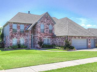 1005 S Yellowood Ave, Broken Arrow, OK 74012