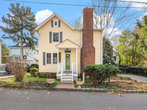 45 19th Avenue, Sea Cliff, NY 11579