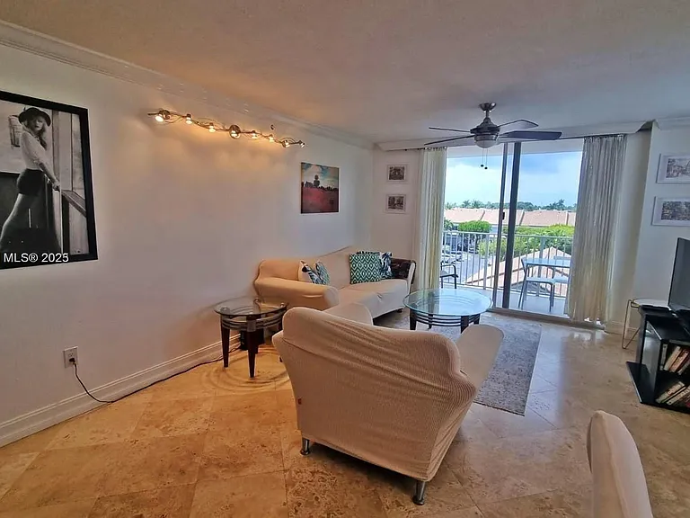 3594 S Ocean Blvd #402 — Photo 2
