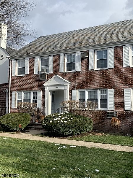 1st image of 283B Elmwood Ave