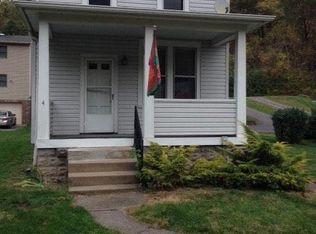 4 Run St, Carnegie, PA 15106