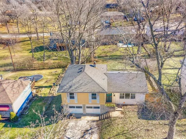 11207 Myrtle Ave, Kansas City, MO 64137