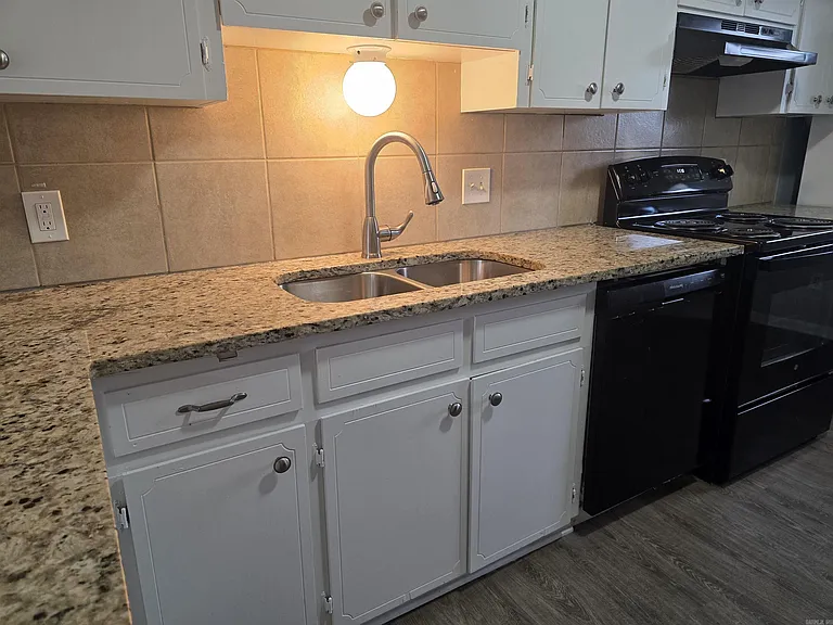 3017 Parkway Dr #2 — Photo 8