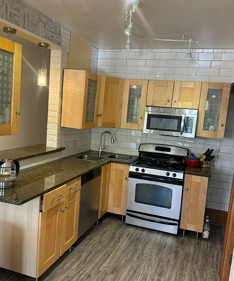 2717 Girard Ave S #201 — Photo 19