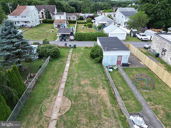 4th image of 318 S Balliet St