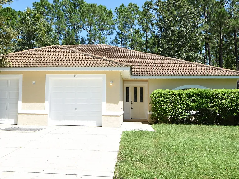 33 Lloyd Trl #B — Photo 1