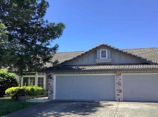 1237 Trombetta St, Santa Rosa, CA 95407