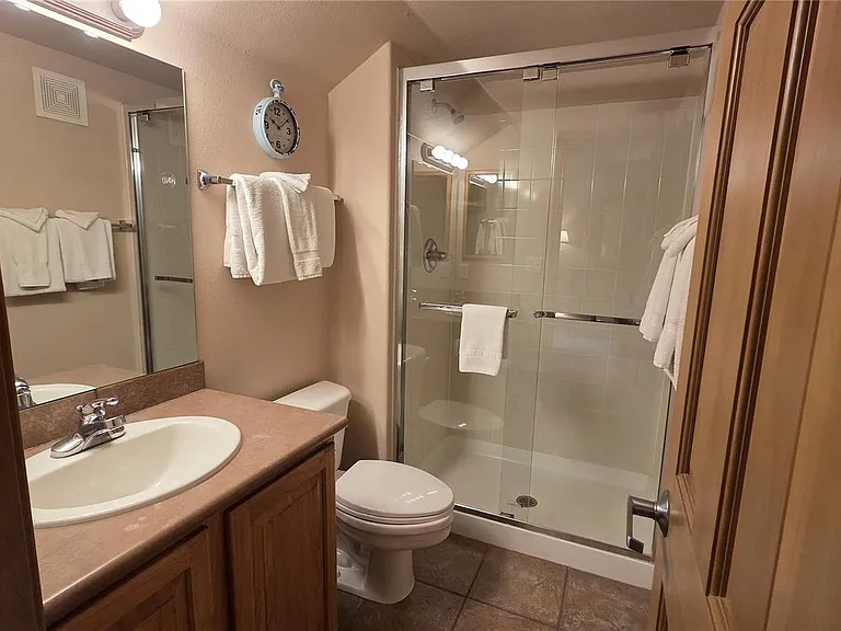 720 Lakepoint Dr #B6 — Photo 30