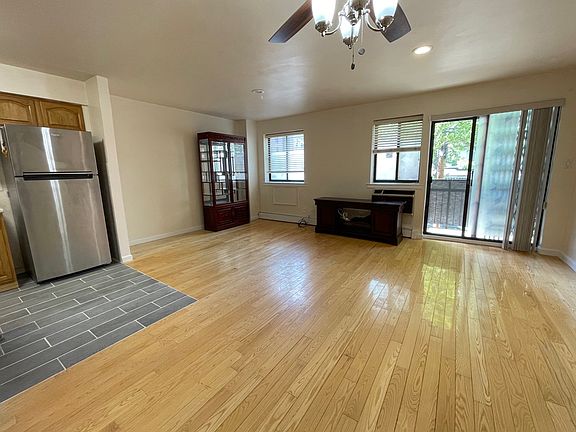 2nd image of 149-18 Roosevelt Ave #2