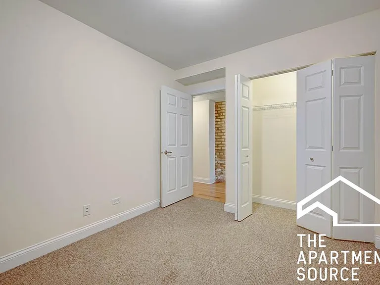 2826 N Albany Ave — Photo 8