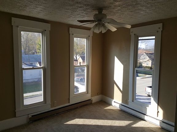 2nd image of 205 W Walnut St