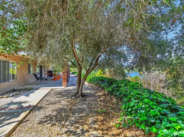 40057 S Shore Rd S, Fallbrook, CA 92028