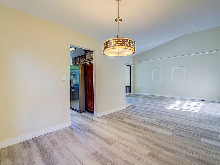 2574 Pera Cir — Photo 38