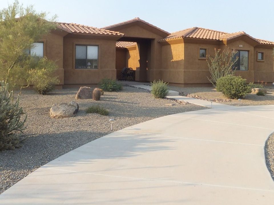 1st image of 1010 E Desert Hills Estate Dr