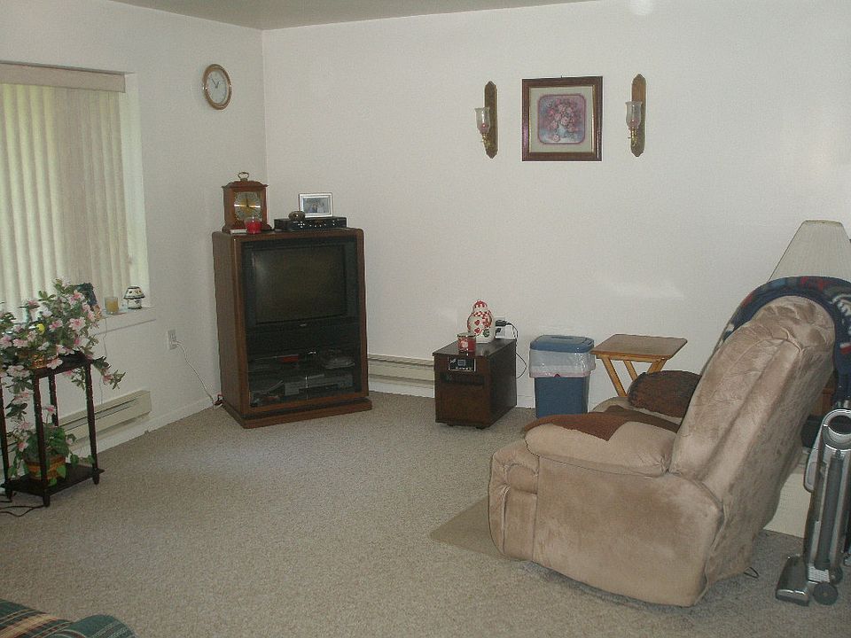 2nd image of 11 Stelle Rd