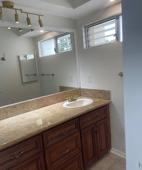 5630 Ravenspur Dr #103 — Photo 10